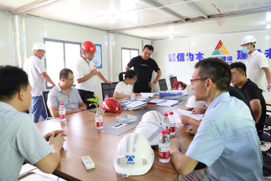 1630629344916627.png 圖為安全臺(tái)賬檢查現(xiàn)場(chǎng).png